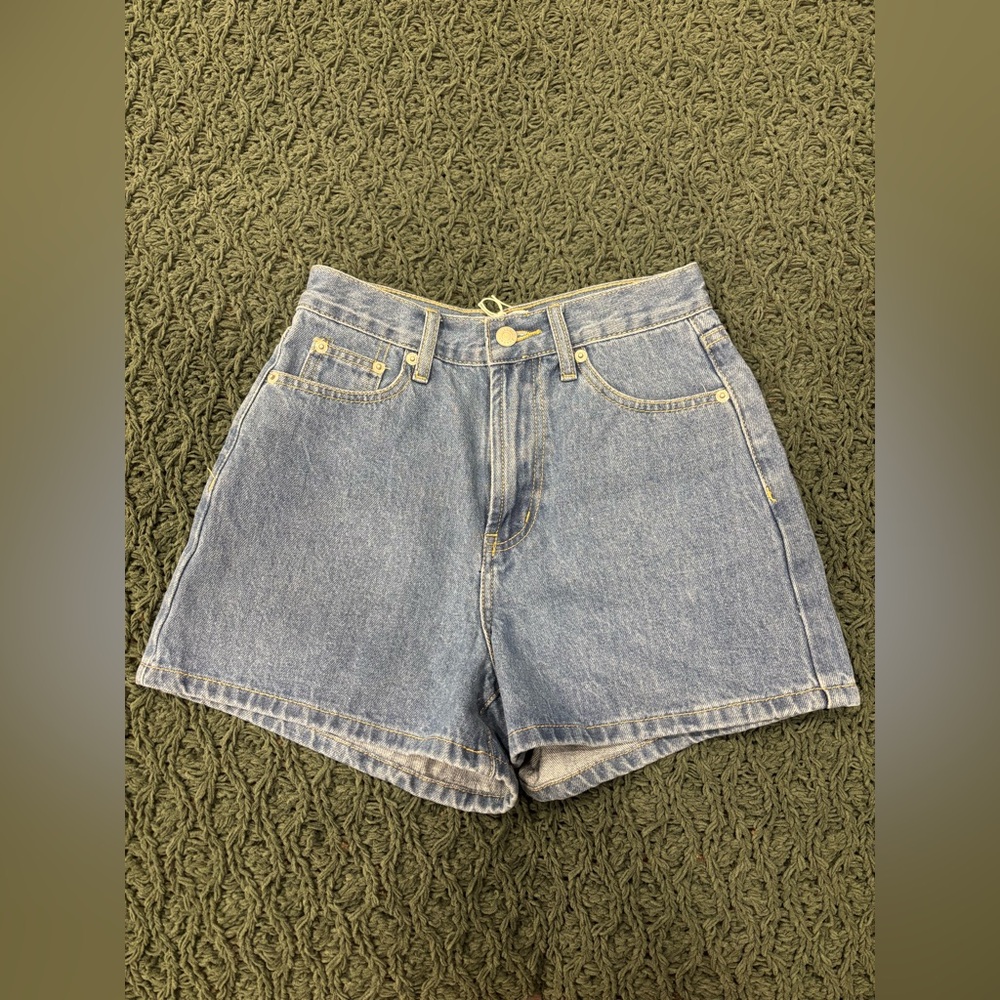 Ghanda Women’s Denim Shorts